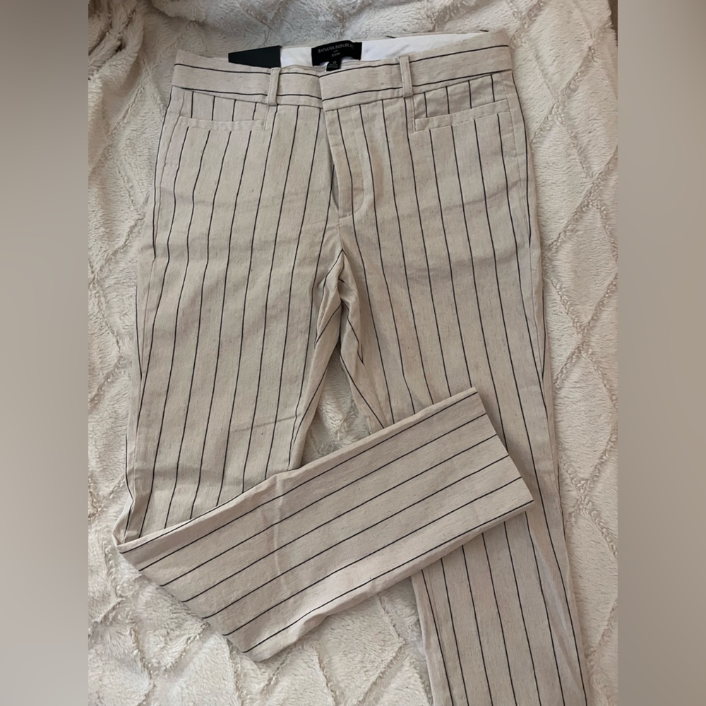 Brand new Banana republic beige stripe pants, women’s size 0